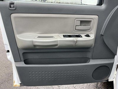 2006 Dodge Dakota 4WD Quad Cab 5.3 Ft Box SLT