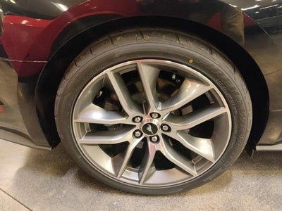 2017 Ford Mustang GT Premium Fastback