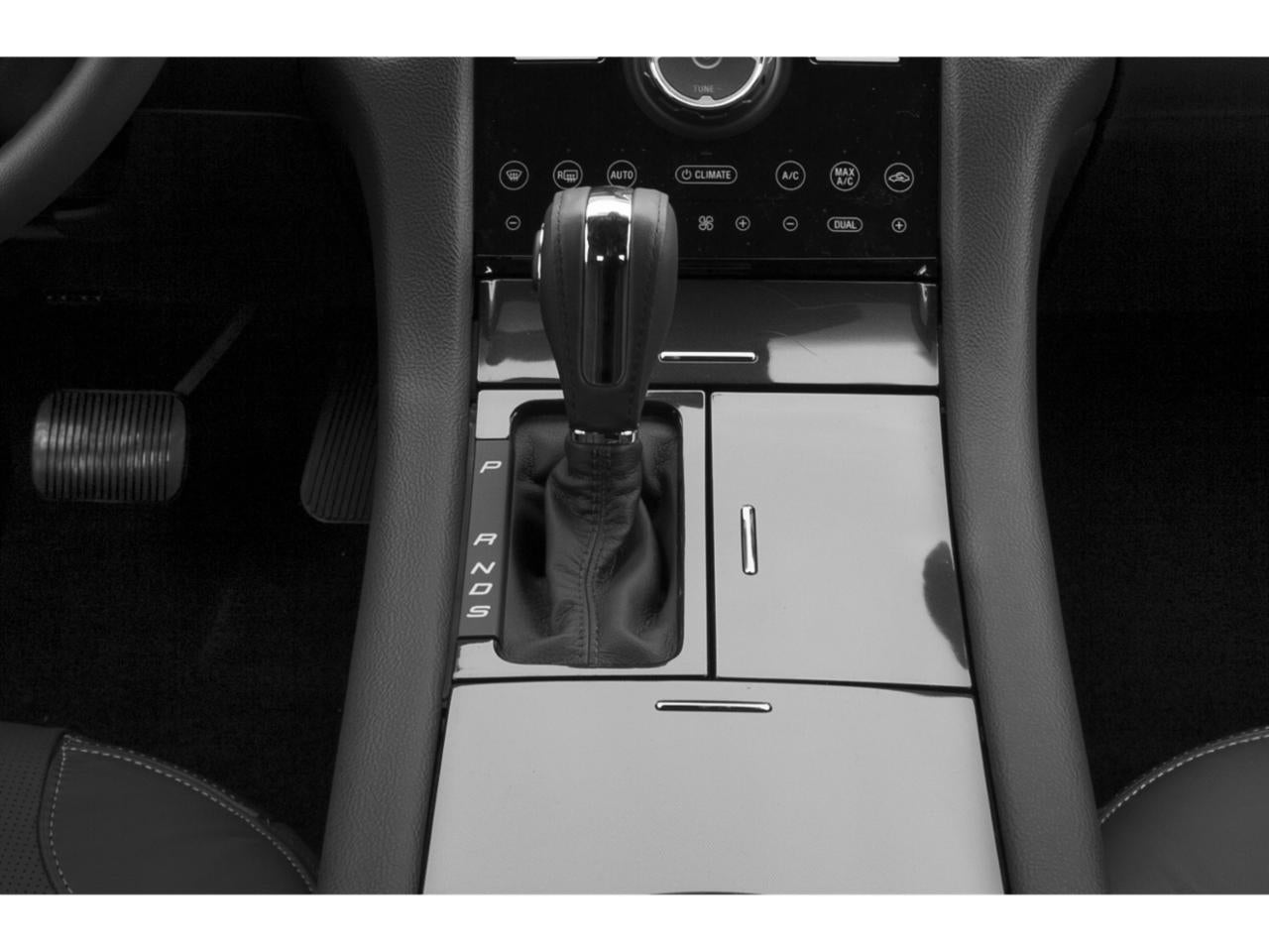 2015 Ford Taurus 4dr Sdn SE FWD