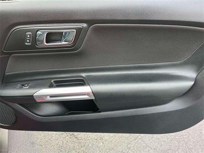 2015 Ford Mustang 2dr Conv V6