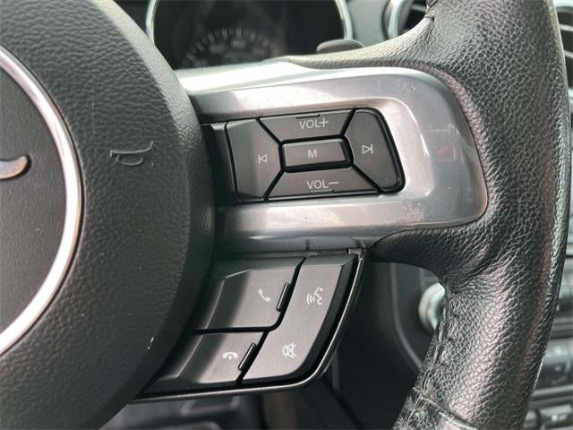 2015 Ford Mustang 2dr Conv V6