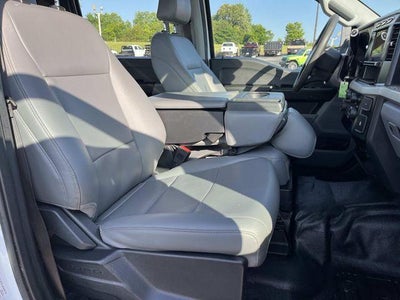 2024 Ford Super Duty F-450 DRW XL 4WD Crew Cab 179" WB 60" CA