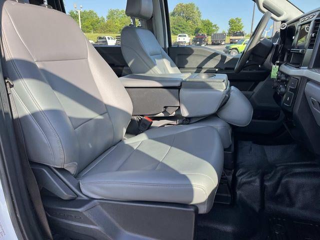 2024 Ford Super Duty F-450 DRW XL 4WD Crew Cab 179" WB 60" CA