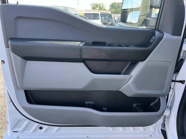 2024 Ford Super Duty F-450 DRW XL 4WD Crew Cab 179" WB 60" CA