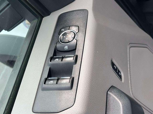 2022 Ford Super Duty F-450 DRW XL 4WD Crew Cab 179" WB 60" CA