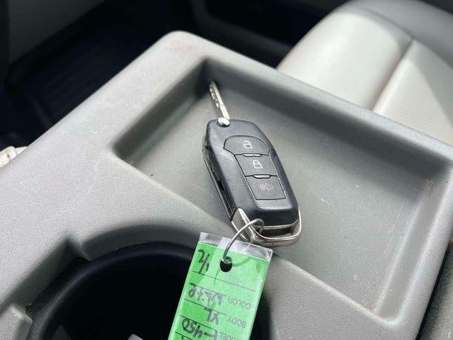 2022 Ford Super Duty F-450 DRW XL 4WD Crew Cab 179" WB 60" CA