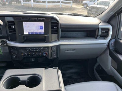2024 Ford Super Duty F-350 DRW XL 4WD Crew Cab 179" WB 60" CA
