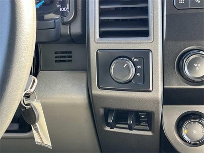 2022 Ford Super Duty F-350 DRW XL 4WD Crew Cab 179" WB 60" CA