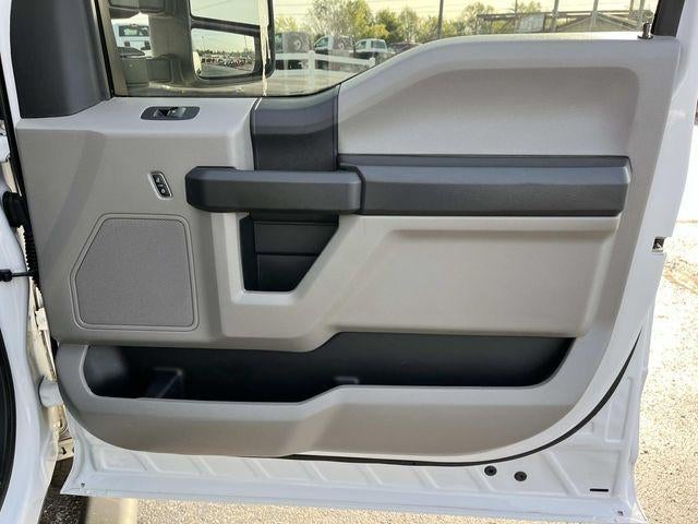 2020 Ford Super Duty F-350 DRW XL 4WD Crew Cab 179" WB 60" CA