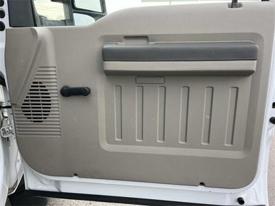 2008 Ford Super Duty F-550 DRW 2WD Reg Cab 141" WB 60" CA XL