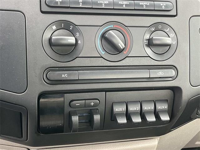 2008 Ford Super Duty F-550 DRW 2WD Reg Cab 141" WB 60" CA XL