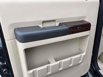 2008 Ford Super Duty F-550 DRW 2WD Crew Cab 176" WB 60" CA Lariat