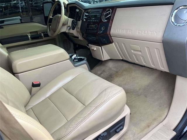 2008 Ford Super Duty F-550 DRW 2WD Crew Cab 176" WB 60" CA Lariat