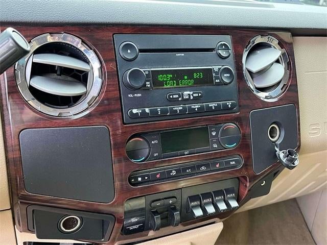 2008 Ford Super Duty F-550 DRW 2WD Crew Cab 176" WB 60" CA Lariat