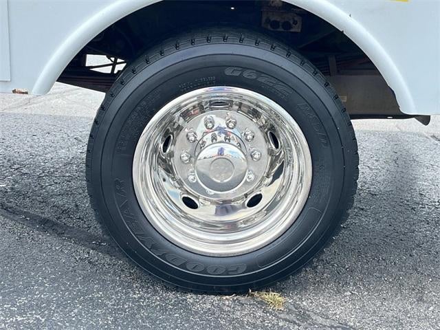 2012 Ford Super Duty F-450 DRW 2WD Reg Cab 141" WB 60" CA XL