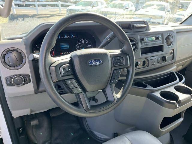 2022 Ford E-Series Cutaway E-350 SRW 138" WB