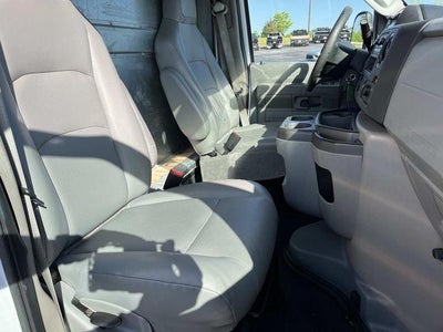 2022 Ford E-Series Cutaway E-350 SRW 138" WB