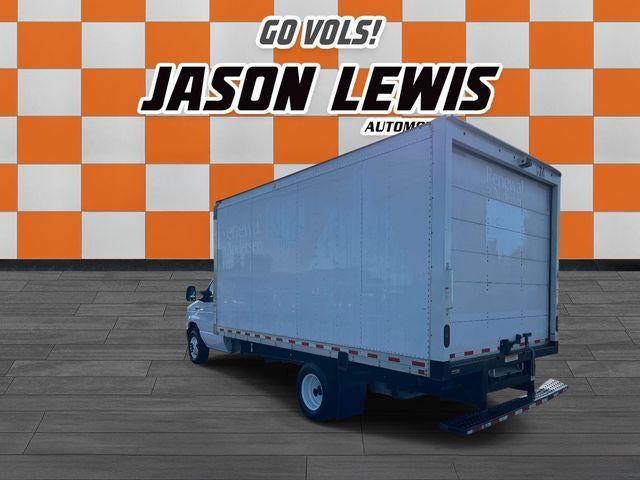 2022 Ford E-Series Cutaway E-350 SRW 138" WB