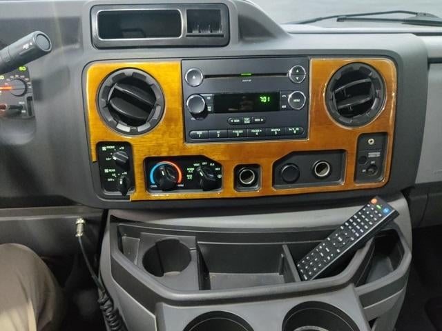 2014 Ford Econoline Commercial Cutaway E-450 Super Duty 158" DRW