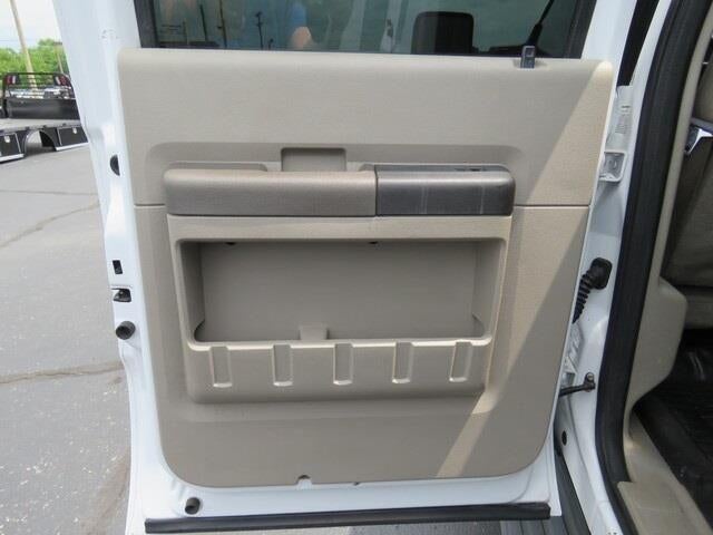 2008 Ford Super Duty F-450 DRW 4WD Crew Cab 176" WB 60" CA XL