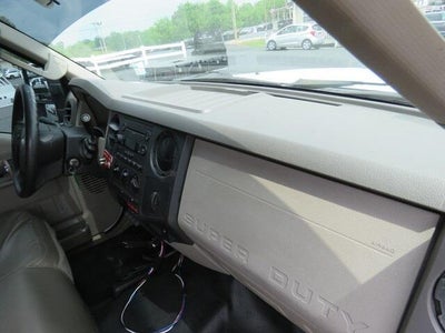 2008 Ford Super Duty F-450 DRW 4WD Crew Cab 176" WB 60" CA XL