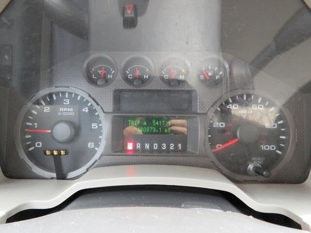 2008 Ford Super Duty F-450 DRW 4WD Crew Cab 176" WB 60" CA XL