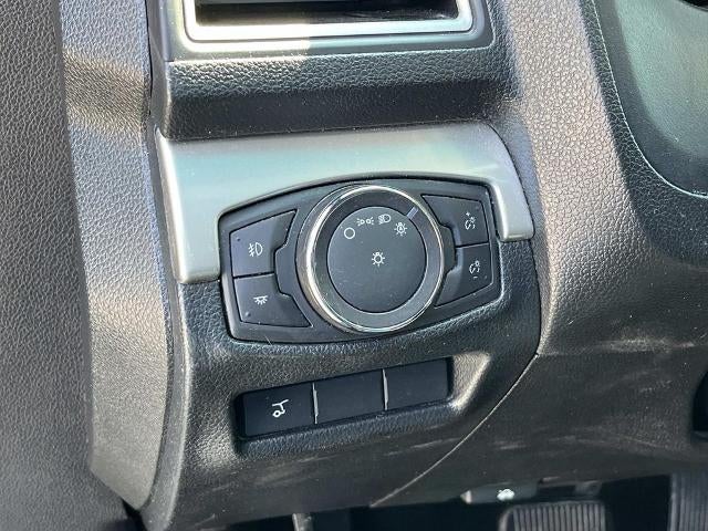 2016 Ford Explorer FWD 4dr XLT