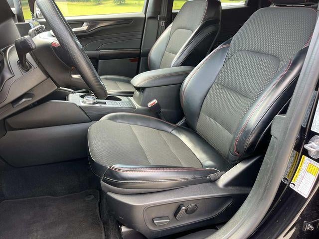 2025 Ford Escape ST-Line Select AWD