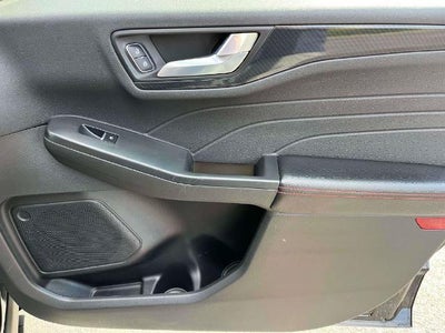 2025 Ford Escape ST-Line Select AWD
