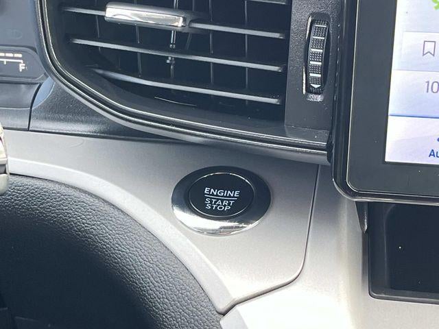 2023 Ford Explorer XLT RWD