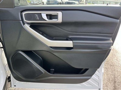 2023 Ford Explorer XLT RWD