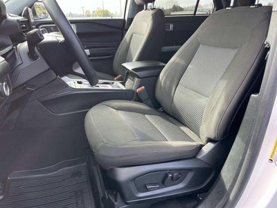 2023 Ford Explorer XLT RWD