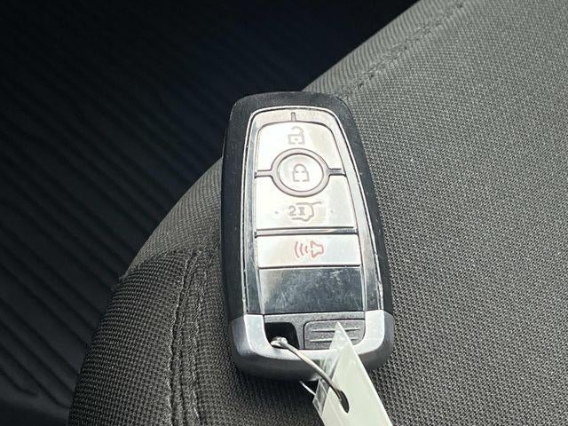 2023 Ford Explorer XLT RWD