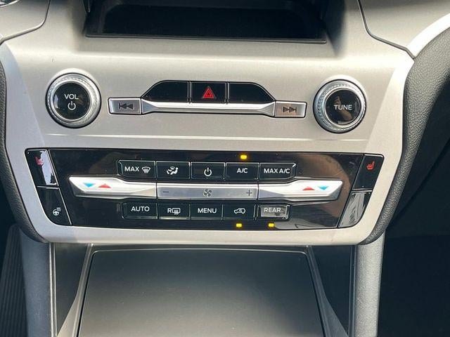 2022 Ford Explorer XLT 4WD