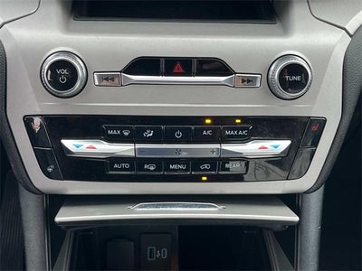 2023 Ford Explorer XLT 4WD