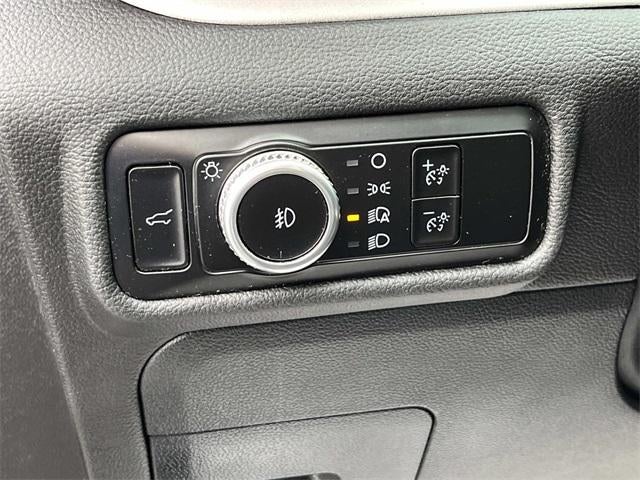 2023 Ford Explorer XLT 4WD