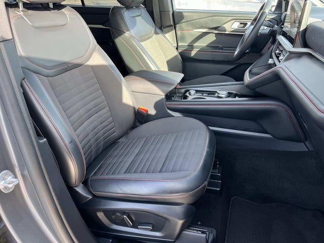 2025 Ford Explorer ST-Line 4WD