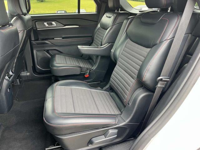 2025 Ford Explorer ST-Line 4WD