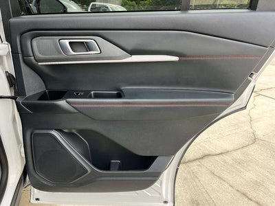 2025 Ford Explorer ST-Line 4WD