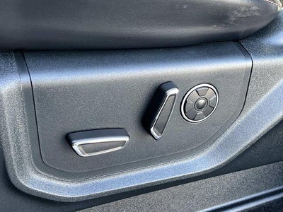 2020 Ford Super Duty F-250 SRW Platinum 4WD Crew Cab 6.75' Box