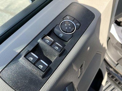 2022 Ford Super Duty F-250 SRW XLT 4WD Crew Cab 6.75' Box