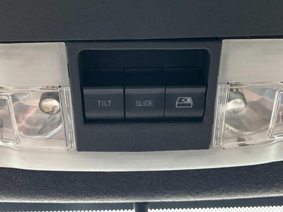 2011 Ford Super Duty F-250 SRW 4WD Crew Cab 6-3/4 Ft Box Lariat