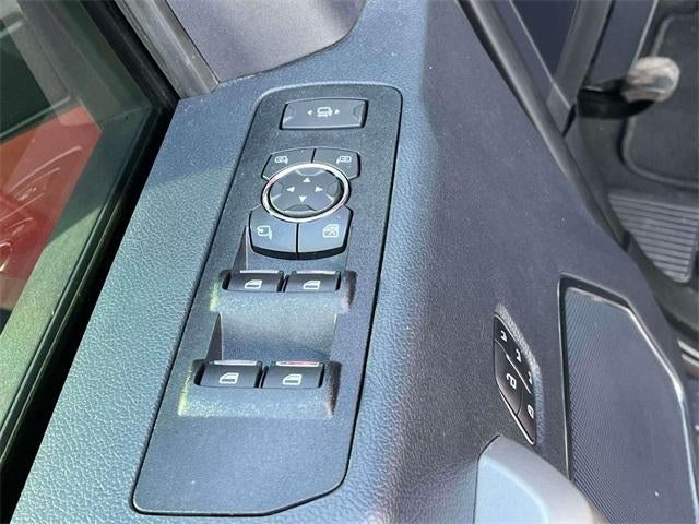 2022 Ford Super Duty F-250 SRW LARIAT 4WD Crew Cab 6.75' Box