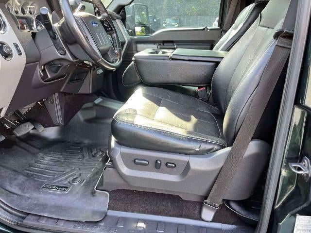 2015 Ford Super Duty F-250 SRW 4WD Crew Cab 6-3/4 Ft Box Lariat