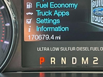 2015 Ford Super Duty F-250 SRW 4WD Crew Cab 6-3/4 Ft Box Lariat