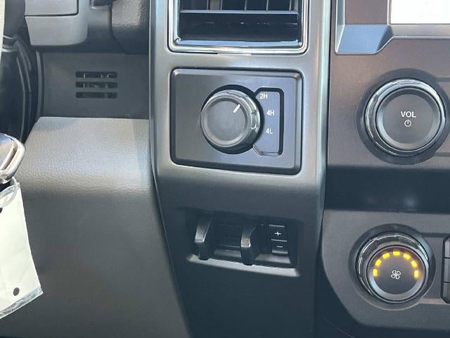 2022 Ford Super Duty F-250 SRW XLT 4WD Crew Cab 6.75' Box