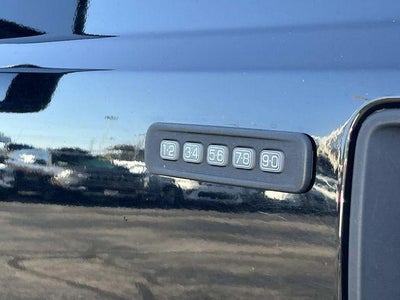 2016 Ford Super Duty F-250 SRW 4WD Crew Cab 6-3/4 Ft Box XLT