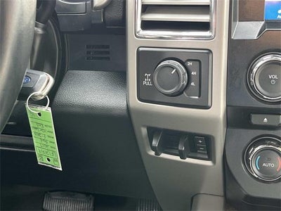 2017 Ford Super Duty F-250 SRW Lariat 4WD Crew Cab 6.75' Box