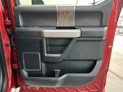 2017 Ford Super Duty F-250 SRW Lariat 4WD Crew Cab 6.75' Box