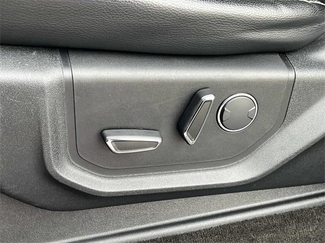 2017 Ford Super Duty F-250 SRW Lariat 4WD Crew Cab 6.75' Box